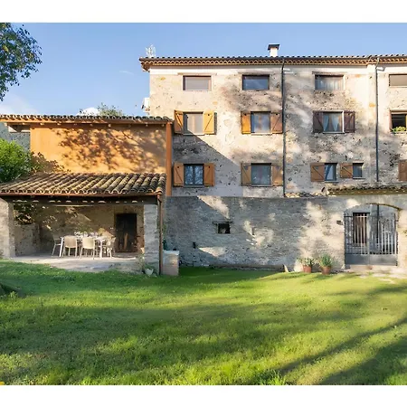 El Lledoner Holiday home Sant Jaume de Llierca
